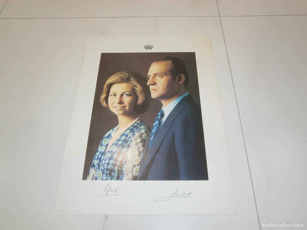 Fotograf&iacute;a antigua: FOTO REYES DE ESPA&Ntilde;A JUAN CARLOS Y SOFIA - PRIMERA FOTO OFICIAL PARA COLEGIOS A&Ntilde;O 1976