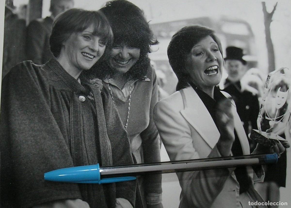 Fotograf&iacute;a antigua: CILLA BLACK FOTO FOTOGRAFIA ORIGINAL GRAN TAMA&Ntilde;O DE LA CANTANTE Y PRESENTADORA INGLESA