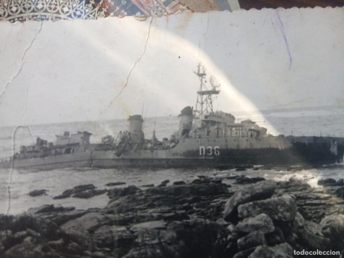 Fotograf&iacute;a antigua: destructor Ariete (D-36) naufragado