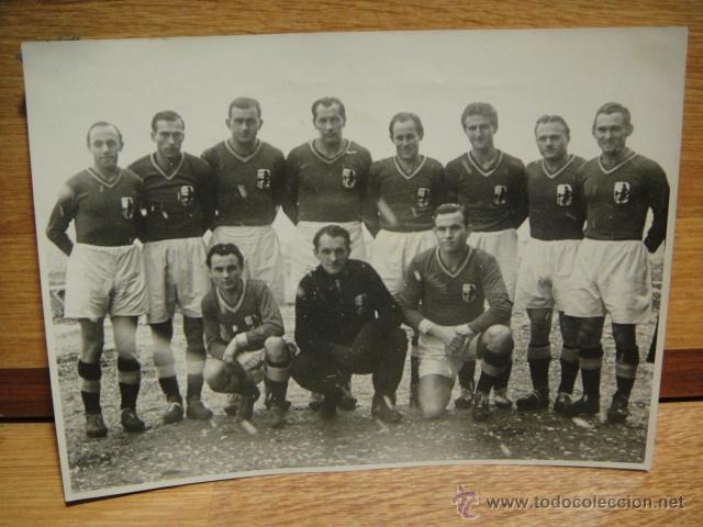 Sports collectibles: plantilla del club de futbol aleman schwaben augsburg - fotografia original a&ntilde;os 40 - 12 x 17 cnt&ordm;