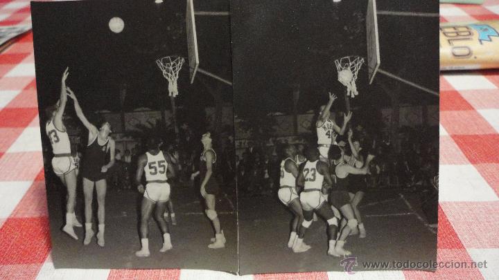 Coleccionismo deportivo: CONJUNTO DE 2 FOTOGRAFIAS PARTIDO BALONCESTO.EQUIPO BASE DE MORON? SEMANA DEPORTIVA 1959.