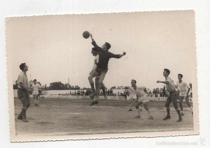 Sports collectibles: FOTOGRAFIA FUTBOL. BALON DE CADIZ. XI COPA LOPEZ GARCIA. CADIZ CAMPEON. JUMAN