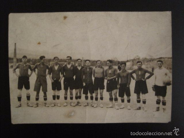 Sports collectibles: FUTBOL - FOOT BALL -FOTOGRAFIA -MEDIDAS Y REV. EN FOTOS ADICIONALES-(V-6605)