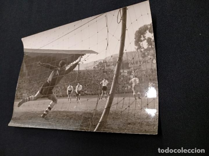 Sports collectibles: FOTOGRAFIA ORIGINAL - JUGADA DE UN PARTIDO DEL R.C.D. ESPA&Ntilde;OL
