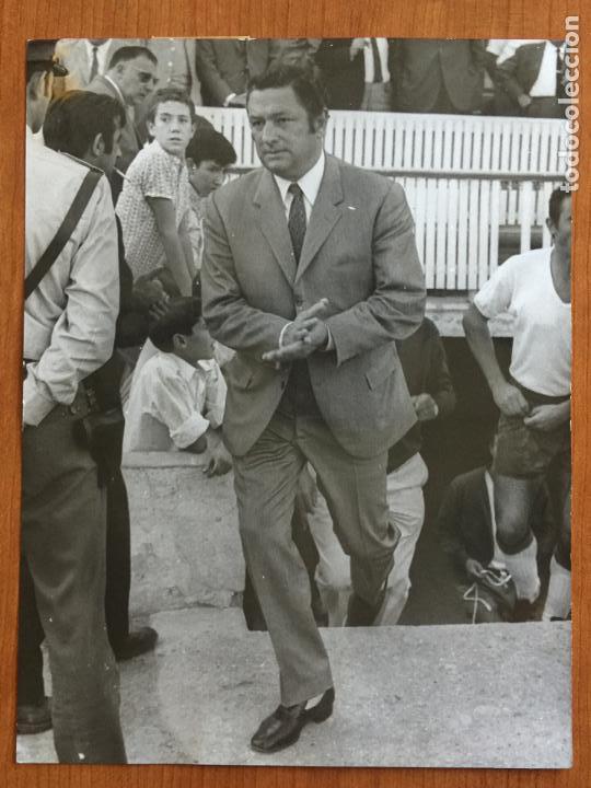 Coleccionismo deportivo: FOTOGRAFIA ORIGINAL JOSE MAR&Iacute;A MARTIN (ENTRENADOR). FOTO DE JAVIER GALVEZ. OCTUBRE 1970.