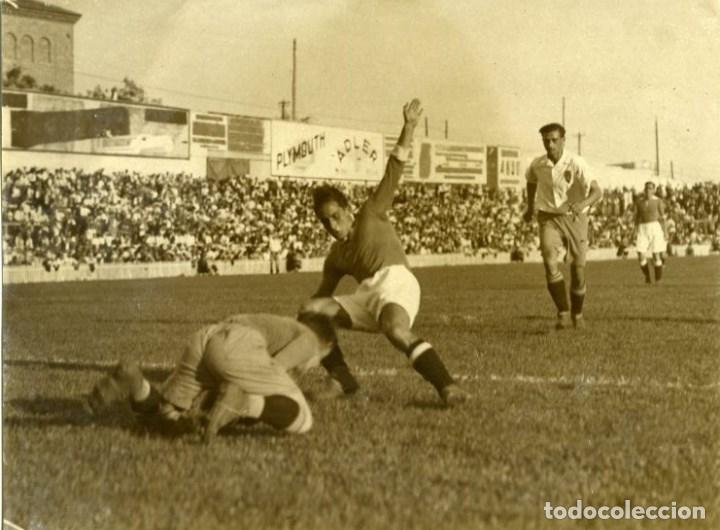 Collectionnisme sportif: F&Uacute;TBOL EN CHAMART&Iacute;N. PARTIDO REAL MADRID-ZARAGOZA EN SEPT. DE 1934. TAMA&Ntilde;O 15X20CM. FOT. 'VIDEA'