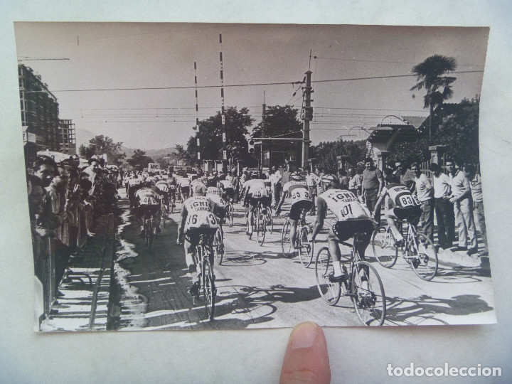 Coleccionismo deportivo: CICLISMO : FOTO DE CICLISTA EN CARRERA .. 12 X 18 CM