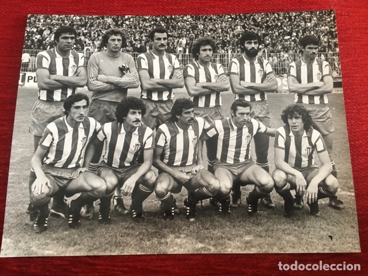 Sammelleidenschaft Sport: F4526 FOTO FOTOGRAFIA ORIGINAL DE PRENSA SPORTING REAL GIJON QUINI ONCE ALINEACION (28-10-1979)
