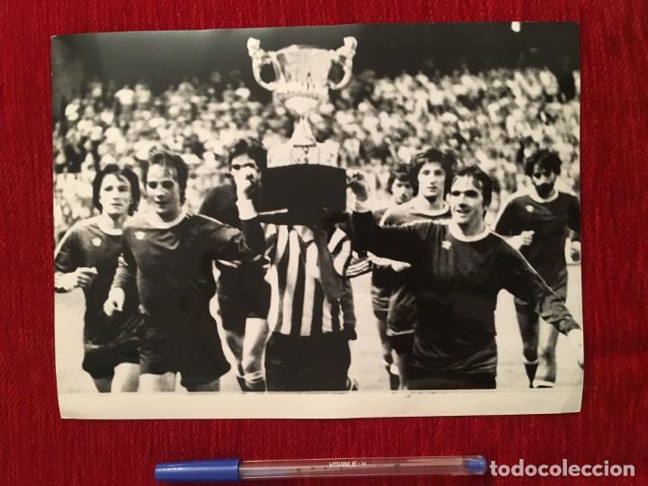 Coleccionismo deportivo: F107 FOTO FOTOGRAFIA ORIGINAL DE PRENSA TROFEO VILLA DE BILBAO ATHLETIC 4-0 PSV EINDHOVEN (18-8-1978