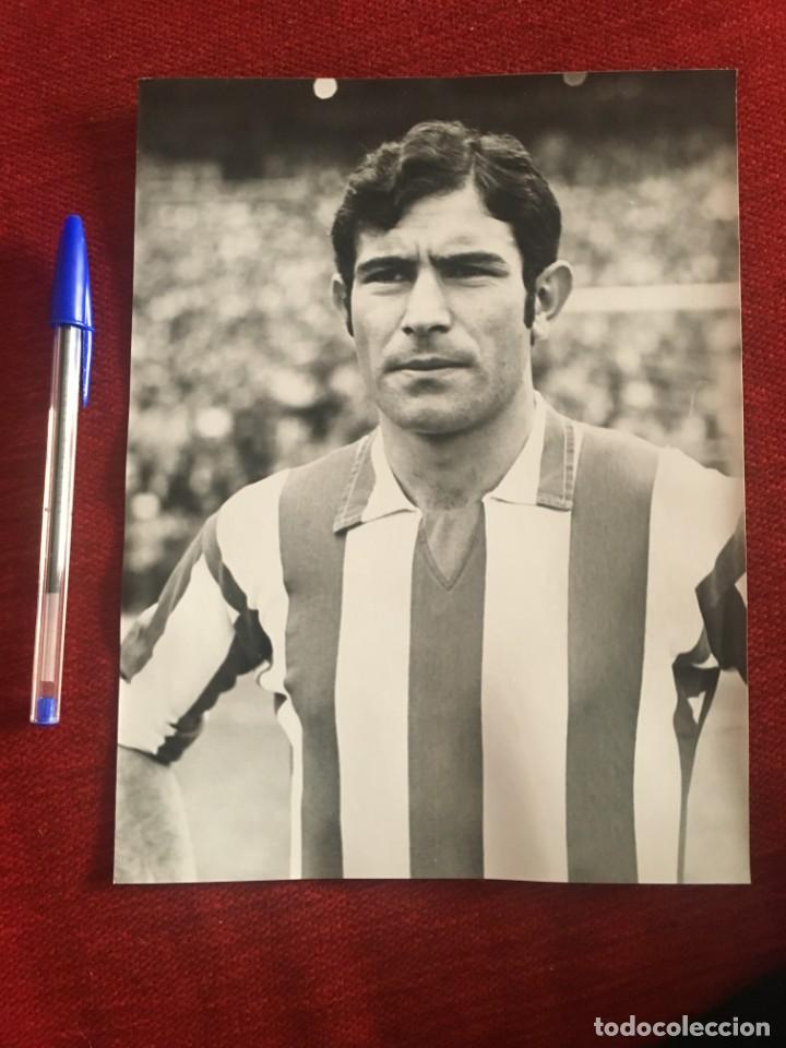 Sports collectibles: F551 FOTO FOTOGRAFIA ORIGINAL DE PRENSA JUGADOR SPORTING GIJON PASCUAL