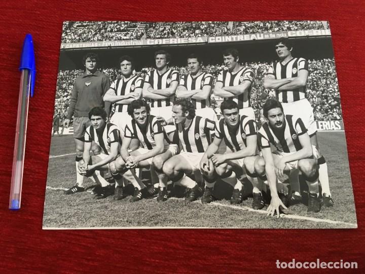 Collectionnisme sportif: F760 FOTO FOTOGRAFIA ORIGINAL DE PRENSA DEL BOSQUE CASTELLON FINAL COPA 1973 ONCE ALINEACION