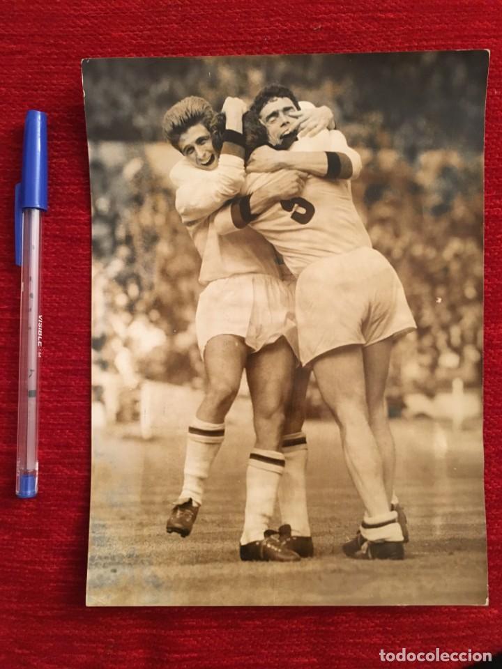 Collectionnisme sportif: F899 FOTO FOTOGRAFIA ORIGINAL DE PRENSA ALTAFINI GIANNI RIVERA MILAN 2-1 BENFICA FINAL COPA EUROPA
