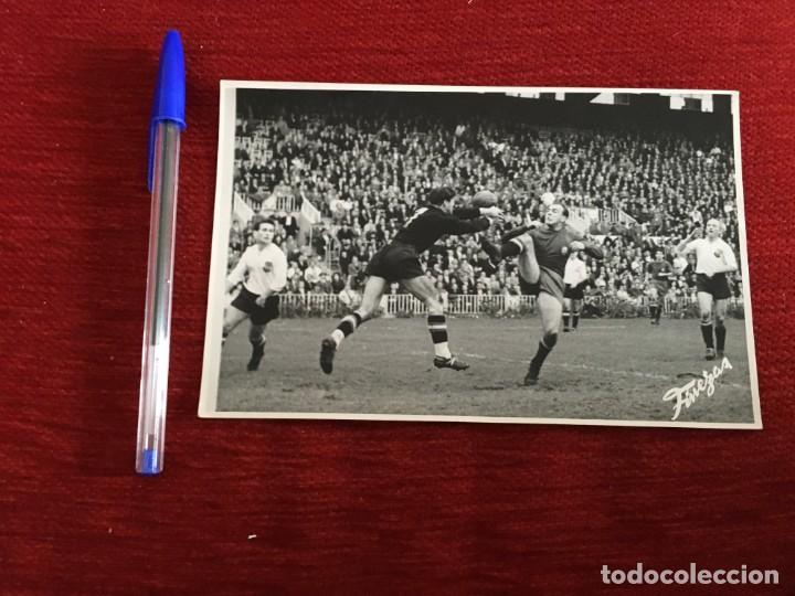 Sports collectibles: R7583 FOTO FOTOGRAFIA ORIGINAL DE PRENSA ALFREDO DI STEFANO SELECCION ESPA&Ntilde;OLA ESPA&Ntilde;A