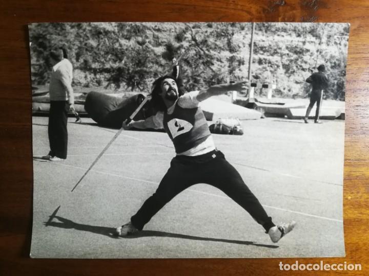 Collectionnisme sportif: Fernando Tall&oacute;n - Atleta - Fotograf&iacute;a profesional prensa 24,2x17,9cm Lanzamiento Jabalina Atletismo
