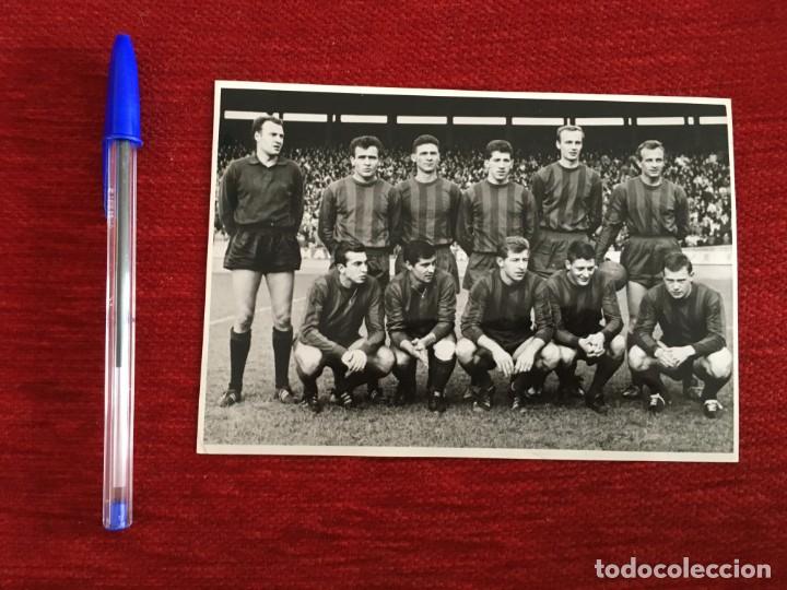 Coleccionismo deportivo: R7676 FOTO FOTOGRAFIA ORIGINAL DE PRENSA ONCE ALINEACION ROYAL LIEGEOIS FC LIEJA BELGICA