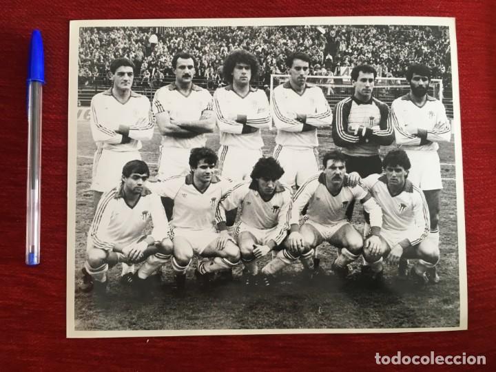 Collectionnisme sportif: F2107 FOTO FOTOGRAFIA ORIGINAL DE PRENSA ONCE ALINEACION SPORTING GIJON TEMPORADA 1985 1986