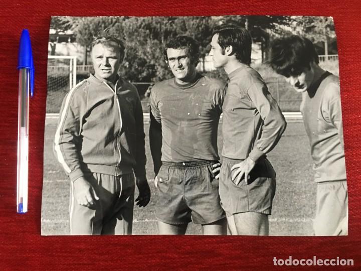 Coleccionismo deportivo: F4321 FOTO FOTOGRAFIA ORIGINAL DE PRENSA PIRRI KUBALA SELECCION ESPA&Ntilde;OLA ESPA&Ntilde;A