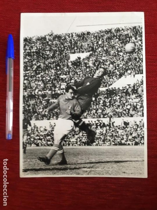 Collectionnisme sportif: F4416 FOTO FOTOGRAFIA ORIGINAL DE PRENSA ALFREDO DI STEFANO ITALIA ESPA&Ntilde;A SELECCION ESPA&Ntilde;OLA