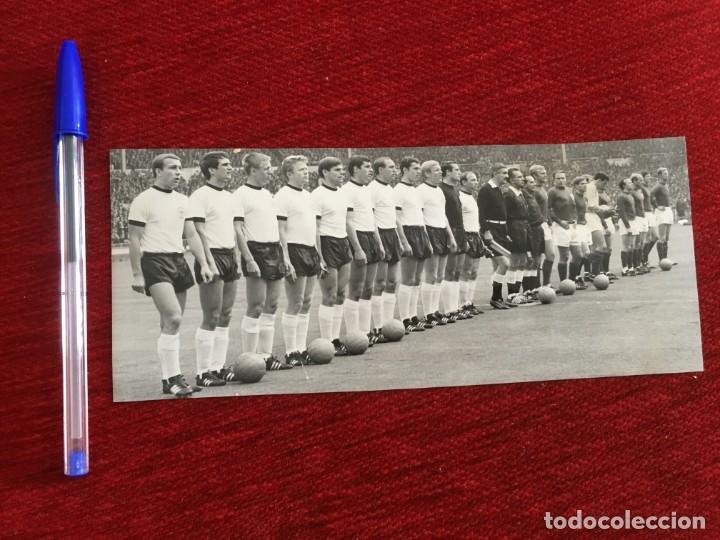 Coleccionismo deportivo: R8905 FOTO FOTOGRAFIA ORIGINAL DE PRENSA INGLATERRA ALEMANIA (30-7-1966) FINAL MUNDIAL 66