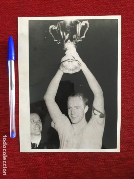 Collectionnisme sportif: F6642 FOTO FOTOGRAFIA ORIGINAL DE PRENSA BORUSSIA DORTMUND 2-1 LIVERPOOL(5-5-1966) WOLFGANG PAUL