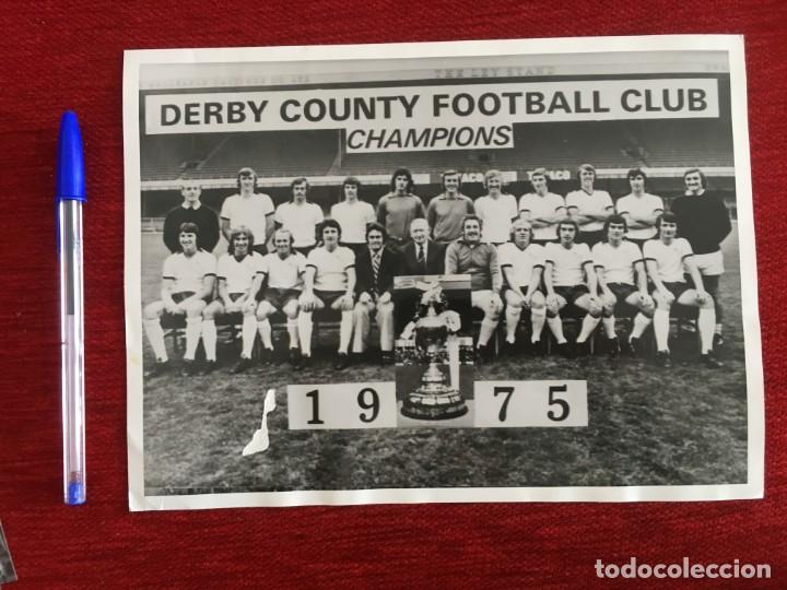 Sammelleidenschaft Sport: F6650 FOTO FOTOGRAFIA ORIGINAL DE PRENSA PLANTILLA DERBY COUNTY 1975 1976