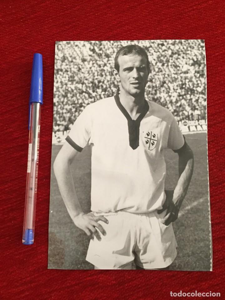Sports collectibles: R10418 FOTO FOTOGRAFIA ORIGINAL DE PRENSA Comunardo Niccolai CAGLIARI ITALIA