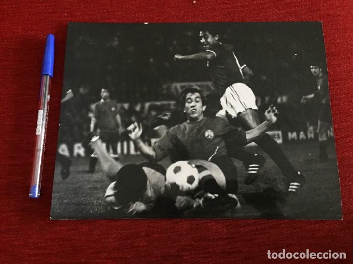 Sports collectibles: F10748 FOTO FOTOGRAFIA ORIGINAL DE PRENSA VELAZQUEZ SELECCION ESPA&Ntilde;OLA ESPA&Ntilde;A 0-0 MEXICO (23-4-1969)