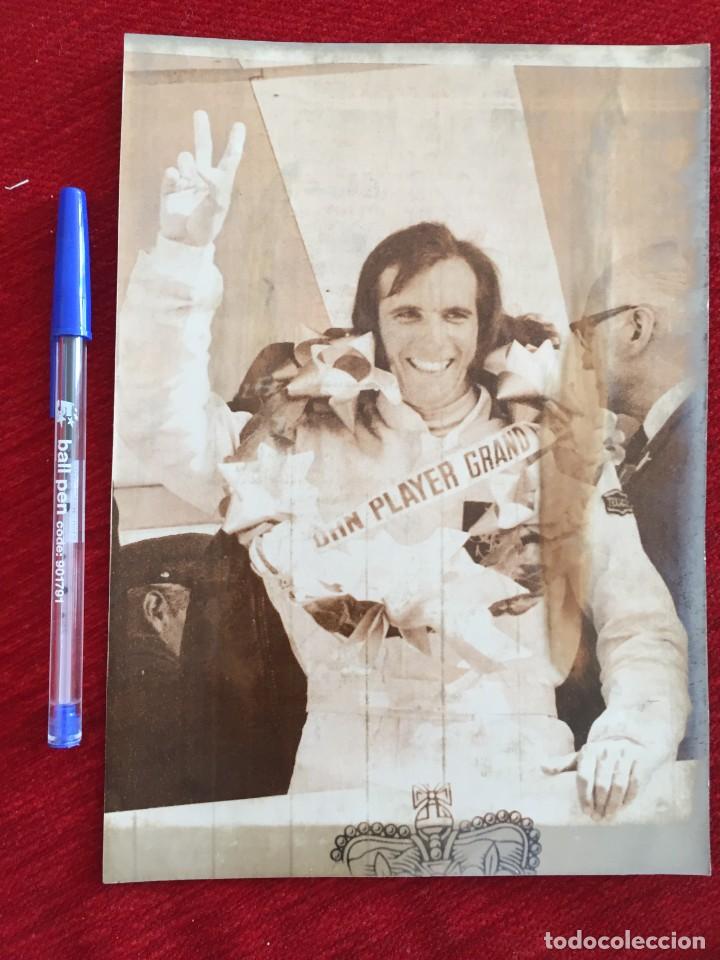 Coleccionismo deportivo: F11358 FOTO FOTOGRAFIA ORIGINAL DE PRENSA EMERSON FITTIPALDI FORMULA 1 F1 JOHN PLAYER CAMPEON