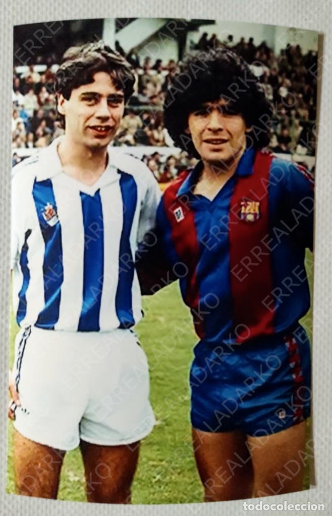 Coleccionismo deportivo: FOTOGRAFIA 10X15 MARADONA-LOPEZ UFARTE (REAL SOCIEDAD-F.C.BARCELONA)