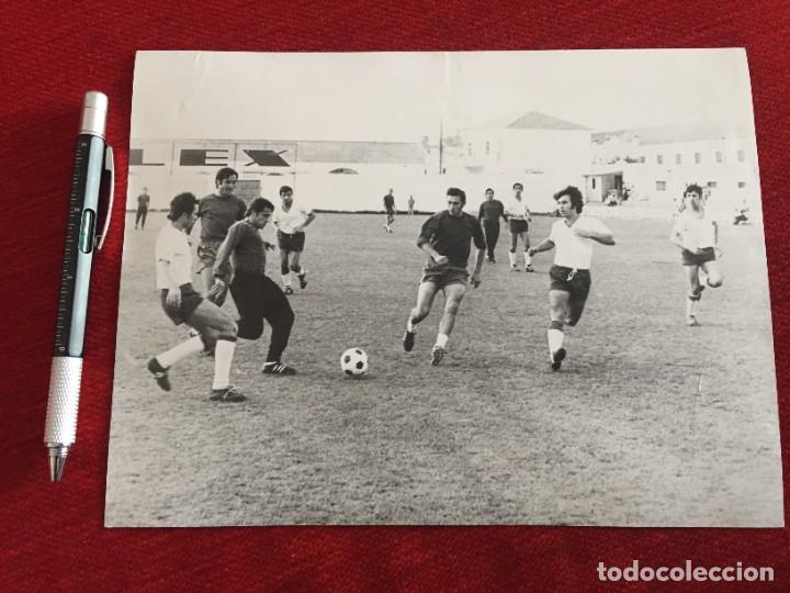 Coleccionismo deportivo: F13380 FOTO FOTOGRAFIA ORIGINAL DE PRENSA JOAQUIN SIERRA QUINO ESPA&Ntilde;A (24-10-1971) QUINI LORA