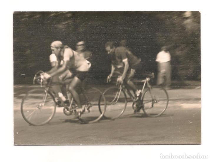 Coleccionismo deportivo: CARRERA CICLISTA EN LOS A&Ntilde;OS 50 - Foto 1