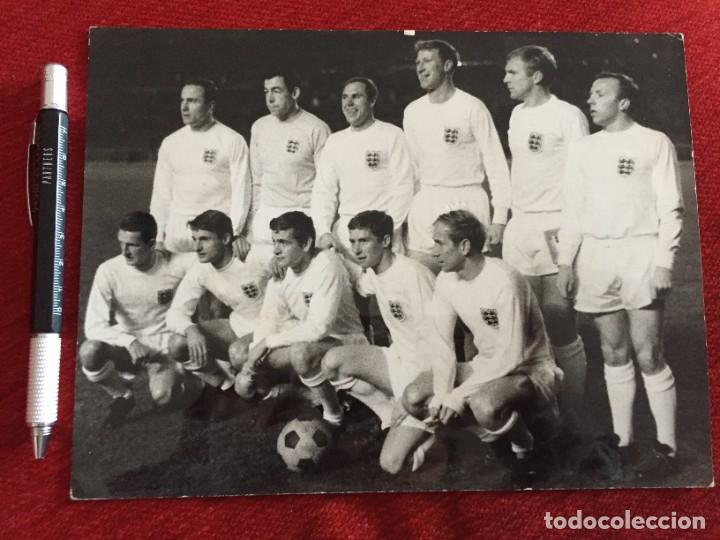Coleccionismo deportivo: F13982 FOTO FOTOGRAFIA ORIGINAL DE PRENSA SELECCION ESPA&Ntilde;A 1-2 INGLATERRA (8-5-1968) ONCE ALINEACION
