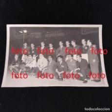 Coleccionismo deportivo: SELECCIÓN ESPAÑOLA DE HOCKEY PATINES CAMPEONA DEL MUNDO 1951 JOAN ANTONI SAMARANCH, FOTOS SARRIÀ. Lote 276158643