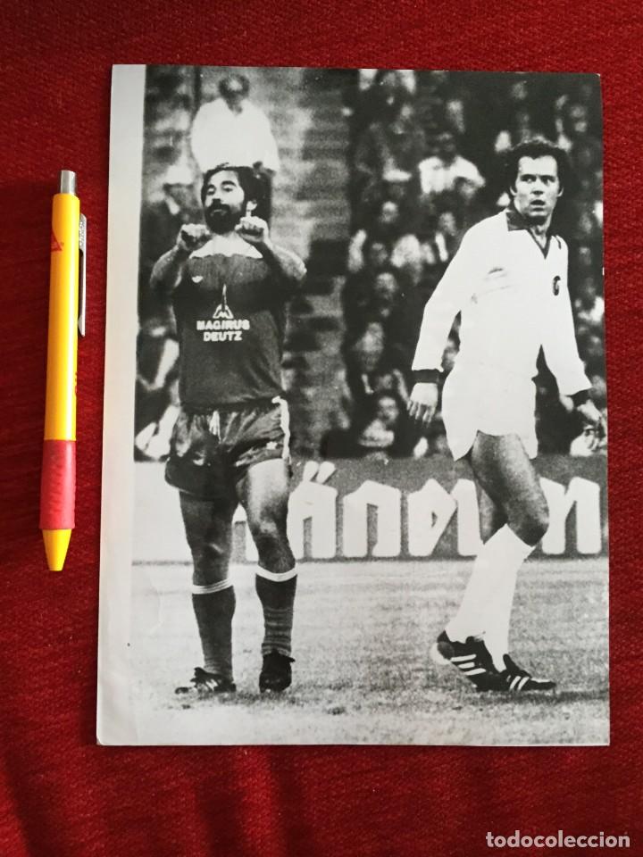 Sammelleidenschaft Sport: F15561 FOTO FOTOGRAFIA ORIGINAL PRENSA GERD MULLER FRANZ BECKENBAUER(13-9-1978)BAYERN MUNCHEN COSMOS