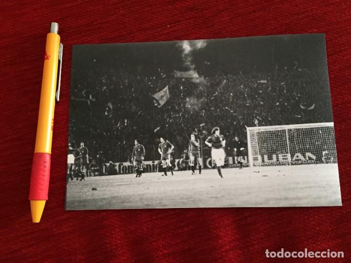 Collectionnisme sportif: R15614 FOTO FOTOGRAFIA ORIGINAL DE PRENSA YUGOSLAVIA 1-0 ESPA&Ntilde;A (13-2-1974) SELECCION ESPA&Ntilde;OLA