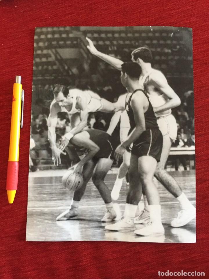 Colecionismo desportivo: F18590 FOTO FOTOGRAFIA ORIGINAL OLIMPIADAS 1968 GIANFRANCO LOMBARDI ADRIANO PAPA REYNOSO MASSINI