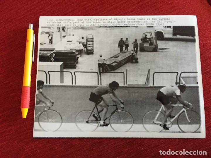 Coleccionismo deportivo: F18683 FOTO FOTOGRAFIA ORIGINAL OLIMPIADAS MONTREAL 1976 CICLISMO VELODROMO