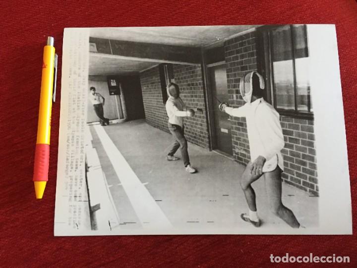 Coleccionismo deportivo: F18684 FOTO FOTOGRAFIA ORIGINAL OLIMPIADAS MONTREAL 1976 ESGRIMA ITALIA