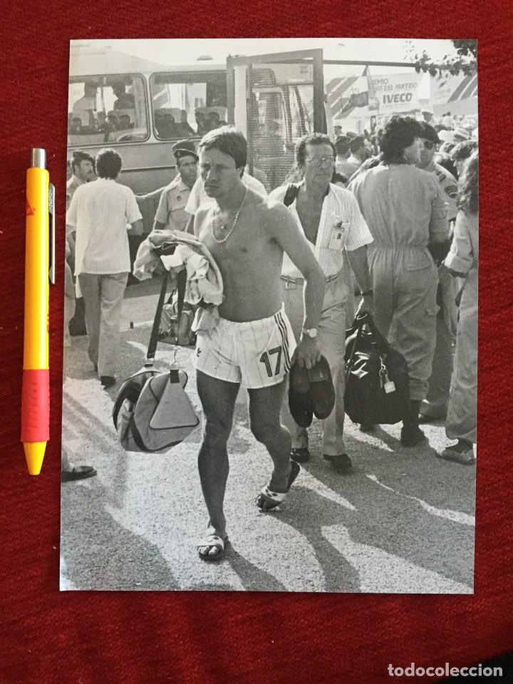 Coleccionismo deportivo: F20258 FOTO FOTOGRAFIA ORIGINAL JUGADORES FRANCESES FRANCIA MUNDIAL ESPA&Ntilde;A 1982