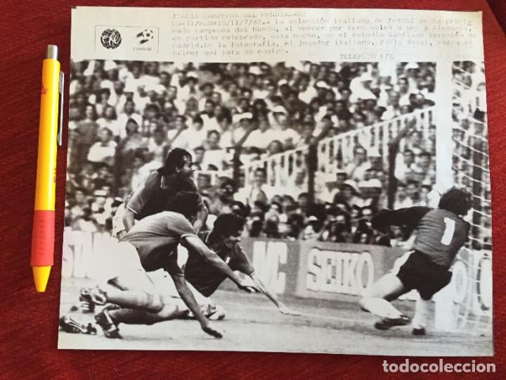 Coleccionismo deportivo: F20326 FOTOCOPIA FOTO FOTOGRAFIA FINAL MUNDIAL (11-7-1982) ITALIA ALEMANIA GOL PAOLO ROSSI