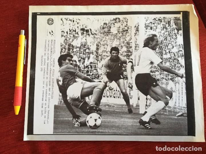 Coleccionismo deportivo: F20351 FOTOCOPIA FOTO FOTOGRAFIA FINAL MUNDIAL (11-7-1982) ITALIA ALEMANIA BERGOMI RUMMENIGGE ZOFF
