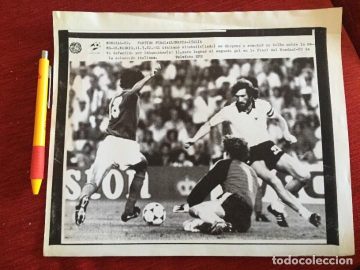 Coleccionismo deportivo: F20358 FOTOCOPIA FOTO FOTOGRAFIA FINAL MUNDIAL (11-7-1982) ITALIA ALEMANIA GOL ALTOBELLI SCHUMACHER
