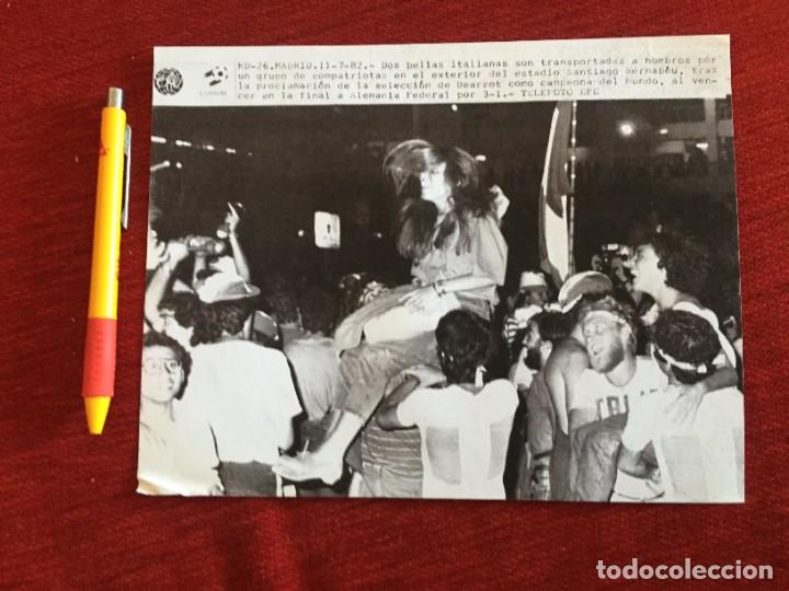 Coleccionismo deportivo: F20374 FOTOCOPIA FOTO FOTOGRAFIA FINAL MUNDIAL (11-7-1982) ITALIA ALEMANIA PUBLICO FANS