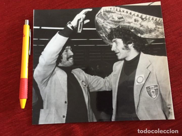 Coleccionismo deportivo: F20712 FOTO FOTOGRAFIA ORIGINAL MUNDIAL ARGENTINA 1978 MEXICO MARIO MEDINA JAVIER CARDENAS