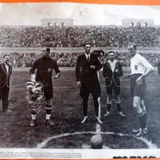 Coleccionismo deportivo: ANTIGUA FOTO SACADA DE UN CALENDARIO DE LA EPOCA - 27X34 - PARTIDO ESPAÑA-CHECOSLOVAQUIA 1930