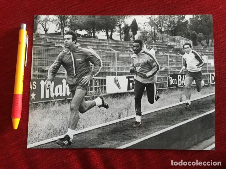 Coleccionismo deportivo: F22282 FOTO FOTOGRAFIA ORIGINAL REAL MADRID CASTILLA (21-8-1980) GARCIA CORTES CUNNINGHAM