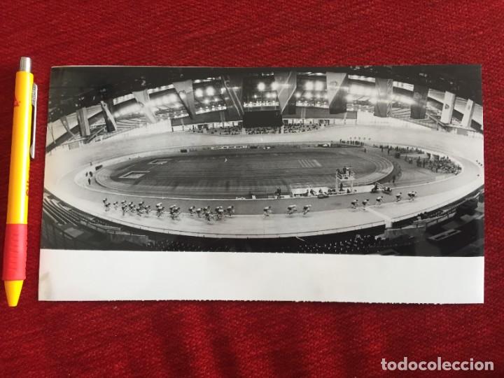 Coleccionismo deportivo: F22962 FOTO FOTOGRAFIA ORIGINAL OLIMPIADAS MOSCU (2-7-1980) VELODROMO CICLISMO