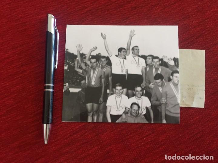 Coleccionismo deportivo: R18921 FOTO FOTOGRAFIA ORIGINAL OLIMPIADAS TOKYO 1964 CICLISMO ALEMANIA ITALIA HOLANDA