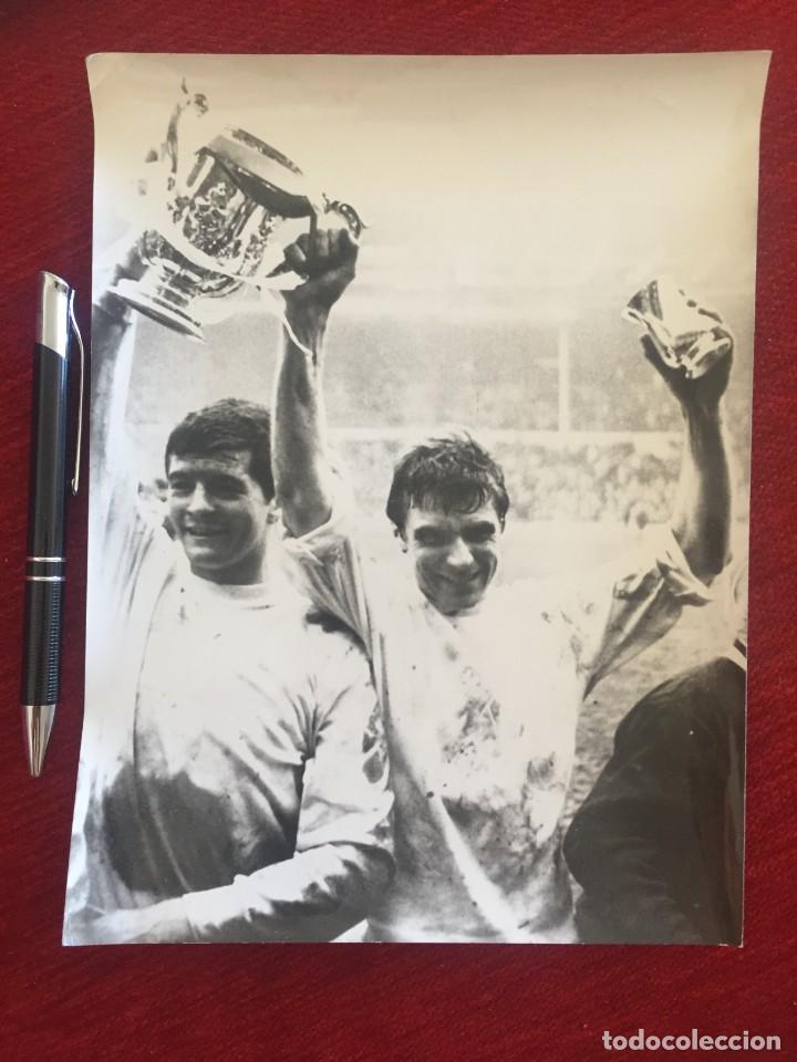 Sports collectibles: F24278 FOTO FOTOGRAFIA ORIGINAL FUTBOL CAMPEON FA CUP(15-3-1969) SWINDON 3-1 ARSENAL STANLEY HARLAND
