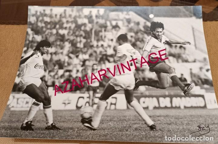 Collectionnisme sportif: ANTIGUA FOTOGRAFIA DEL JUGADOR DEL CADIZ,C.F., JORGE MAGICO GONZALEZ, 215X160MM